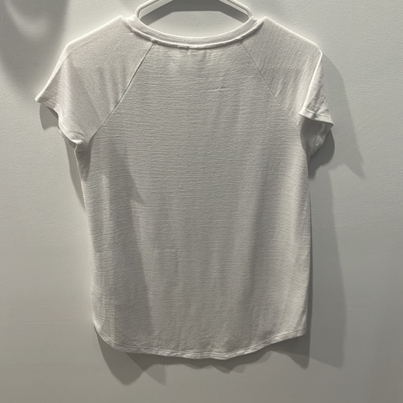Gap, white, spring tee - Picture 2 of 2